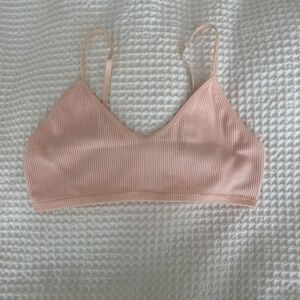 Cute light pink bra top!